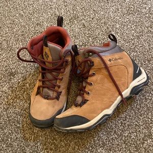 Columbia Hiking boots